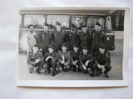 PHOTO ANCIENNE (18 X 12,5 Cm) : Scène Animée - Soldats - Coupe Sportive - Guerre, Militaire