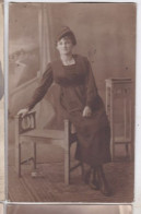 Carte Photo Belgique Basècles  Jeune Femme Assisse Louise Degrawe Photo Delforges Basècles Réf 30016 - Personnes Identifiées