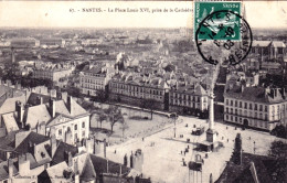 44 -  NANTES - La Place Louis XVI Prise De La Cathedrale - Nantes