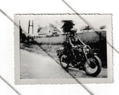 Photo ( 6 X 9 Cm ) D'une Ancienne Moto - OLDTIMER (B374) - Auto's