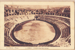 09674 / ⭐ NÎMES 30-Gard Vue Intérieure Des Arènes 1930s à POUGET Hotel Central Rue Divot Paris - Cliché BEDOUIN  - Nîmes