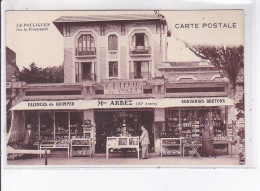 LE POULIGUEN: Sur La Promenade, Carte Postale, Maison Arbez, Faiences De Quimper, Souvenir Bretons - Très Bon état - Le Pouliguen