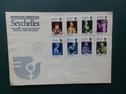 GROOT FORMAAT  LOT 79   / FDC SEYSCHELLES  1975 - Famous Ladies