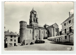 19 UZERCHE EGLISE NÂ°500 - Uzerche