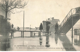 94 ALFORTVILLE #21785 INONDATIONS 1910 LES QUAIS VERS LA PASSERELLE BYRRH - Alfortville