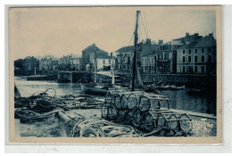 85 LES SABLES D OLONNE #15593 CASIER A HOMARDS SUR LE QUAI DE LA CHAUME - Sables D'Olonne