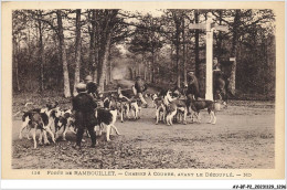 AV-BFP2-0835 - CHASSE - Forêt De Rambouillet - Chasses à Courre, Avant Le Découplé - Meute - Caza