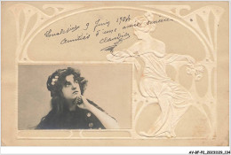 AV-BFP2-0255 - FANTAISIE - Femme Regardant Un Motif De Femme - Art Nouveau - Carte Gaufrée - Women