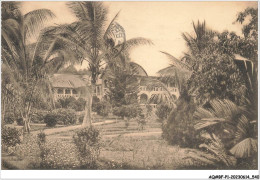 AQ#BFP1-CONGO-0269 - CONGO BELGE - Maison Actuelle De Kisantu Vue Du Jardin - Belgisch-Congo