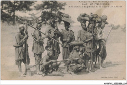 AV-BFP1-0063 - HAUTE GUINEE - Chasseurs D'éléphants De La Région De Kandan - Guinea Francese