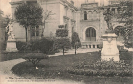 FRANCE - Neuilly Sur Seine - Square De La Mairie - Statues De Parmentier Et Du Bourreau - Carte Postale Ancienne - Neuilly Sur Seine