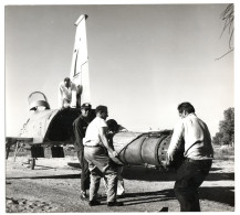 NORTHROP F-5 FIGHTER, Montage Du Moteur.année 1960. Voir Toutes Mes Annonces Sur NORTHROP.. 2 SCAN. - Aviazione