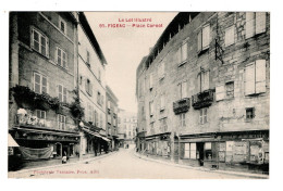 46 FIGEAC, Place Carnot. - Figeac