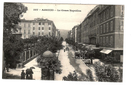 20 AJACCIO, Le Cours Napoléon. GUITTARD N°537. - Ajaccio