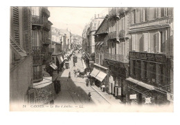 06 CANNES, La Rue D'Antibes. - Cannes