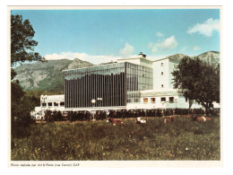 05 HAUTES ALPES, GAP, Le Nouveau Siège Sociale Du Crédit Agricole,  84 Avenue D'Embrun. Vaches. Inauguration 1975. - Orte