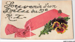 AQ#BFP2-60-0452 - BEAUVAIS - 51ème Infanterie - Souvenir D'un Poilu - Carte Avec Paillettes AJOUTIS - Beauvais