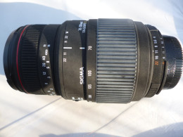 LENS: SIGMA 70-300 1.4-5.6 USED BUT GOOD CONDITION 58mm JAPAN - Materiale & Accessori