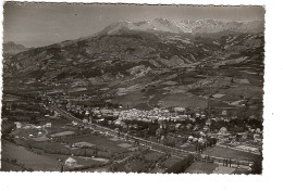 04 BARCELONNETTE, Vue Aérienne. éditeur BANCHIO William à Barcelonnette. - Barcelonnette