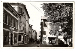 04 BARCELONNETTE. La Gendarmerie Et La Banque. éditeur JARRY à Barcelonnette. 2 SCAN. - Barcelonnetta