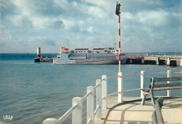 Navigation Sailing Vessels & Boats Themed Postcard Royan La Pointe De Grave Ferry - Voiliers