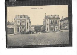 89-TONNERRE-  Une Vue Animée Du COLLEGE - Tonnerre