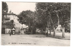 04 DIGNE, Le Boulevard Thiers. 2 SCAN. - Digne