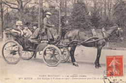 75 PARIS 1907 Les Femmes Cochers : Madame Moser - Une Réplique à Watteau : Embarquement Pour Cythère... - Artigianato