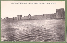 CPA - GARD - AIGUES MORTES - REMPARTS COTÉ SUD - VUE DE L'ÉTANG - Aigues-Mortes