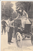 75 PARIS 1907 Les Femmes Cochers - Nos Jolies Cochères : Débarquement Au Retour De Cythère, Surprise Au Cadran Du Taxi - Kunsthandwerk