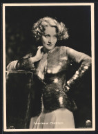 AK Schauspielerin Marlene Dietrich In Jacke  - Actors