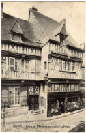 27 / BERNAY - Maison Du XVIe Rue Auguste Leprévost - Bernay