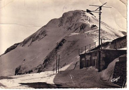 Le Puy Mary Le Refuge "aux Cent Jours" En Hiver , Station Météo? ;  Expédiée De Clermont Ferrand - Sonstige & Ohne Zuordnung