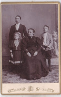 Photo Cabinet 1895 Gand Belle Famille Bourgeoise Gantoise Photo B Jacobs & Cie  Gand Réf 30037 - Personnes Identifiées