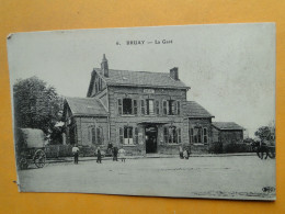 BRUAY -- La Gare - Vue Extérieure - ANIMATION - Stations Without Trains