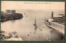 13 + MARSEILLE - La Sortie Du Vieux P!ort - Puerto Viejo (Vieux-Port), Saint Victor, Le Panier