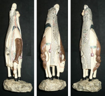 Rare Statue Vintage En Résine, Ivoirine, Immortel à Cheval Polychrome, Signée Asie - Andere & Zonder Classificatie