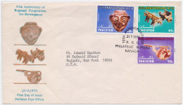 13th Anniversary Of Regional Cooperation For Development, Ancient Sculptor, Pakistan FDC - Pakistán