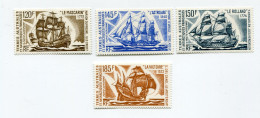 T. A.A. F. PA 30 / 33 ** BATEAUX D'EXPEDITIONS ANTARCTIQUES - Unused Stamps