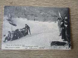 01 ROUTE DE LA FAUCILLE  EN HIVER UNE DESCENTE QUI PROMET LUGE ANIMEE - Gex