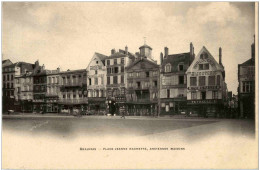 Beauvais - Place Jeanne Hachette - Beauvais