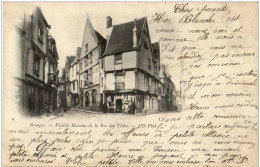 Bourges - Vieilles Maison De La Rue Des Toiles - Bourges