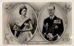 Queen Elizabeth And The Duke Of Edinburgh - Familles Royales