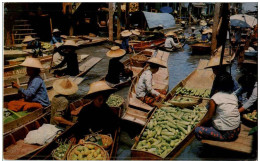 Dhonburi - Wad Sai Floating Market - Thailand