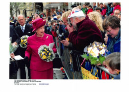 Photo De Presse.MLE10712.30x20 Cm Environ.Reine Elisabeth II D'Angleterre.Prince Phillip.Cathedrale Lincoln.2000 - Personalidades Famosas