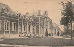 WA 7-(02) HIRSON - L' HOPITAL BRISSET - LES RELIGIEUSES ET LE PERSONNEL - 2 SCANS - Hirson