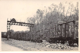 A Identifier - N°83232 - Un Train Détruit - Carte Photo à Localiser - To Identify