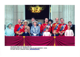 Photo De Presse.MLE10636.30x20 Cm Environ.1998.Famille Royale.Buckingham Palace.Balcon.Colour Ceremony - Personalidades Famosas