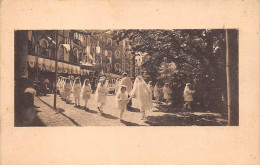 A Identifier - N°91497 - Procession Religieuses, Avec Des Jeunes Filles En Blanc - Carte Photo - To Identify