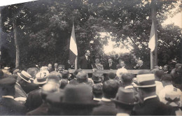 A Identifier - N°89612 - Personnes Assistant à Un Discours - Carte Photo à Localiser - Da Identificare